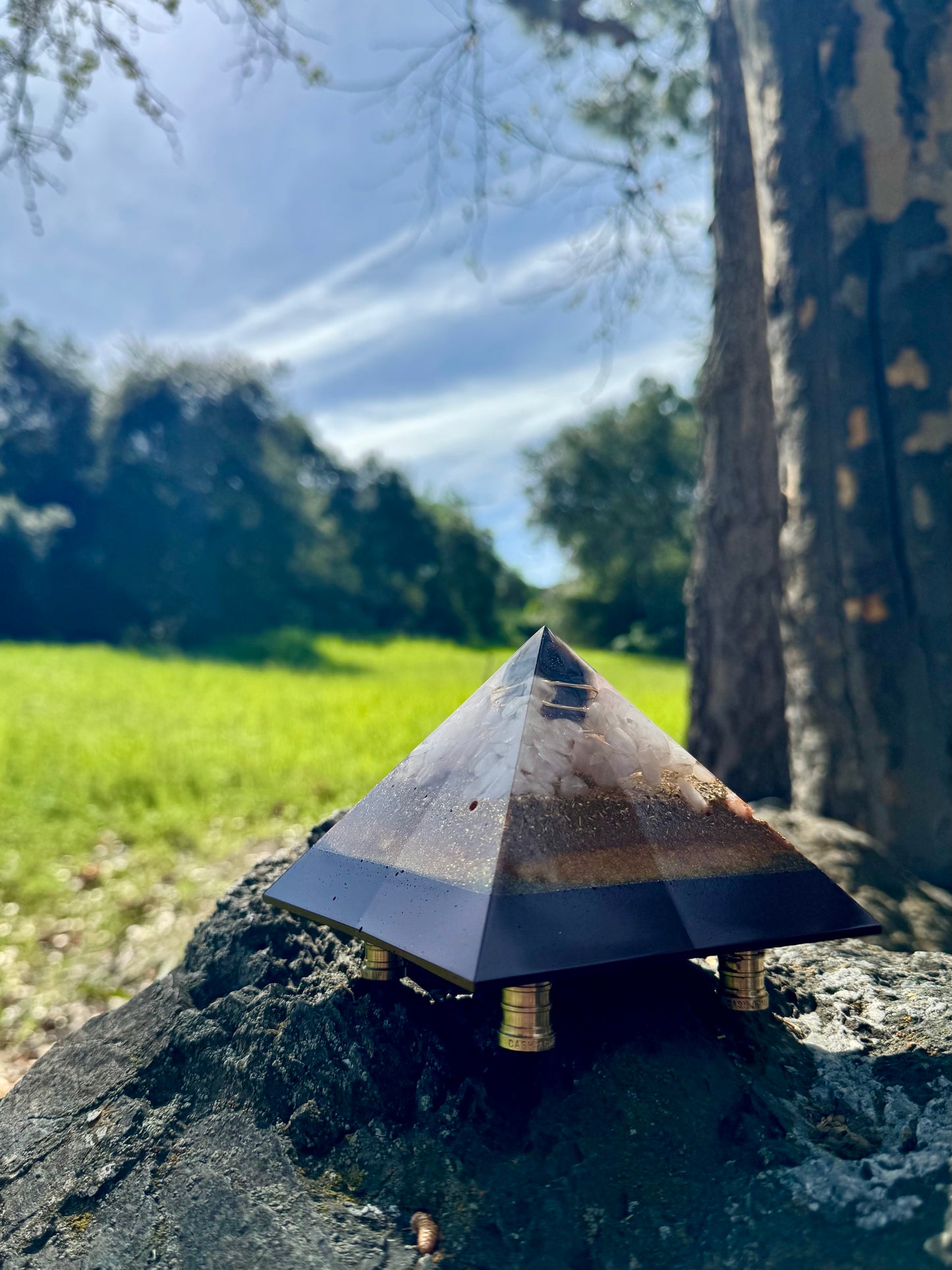 She’s Got Legs Pyramid 💖