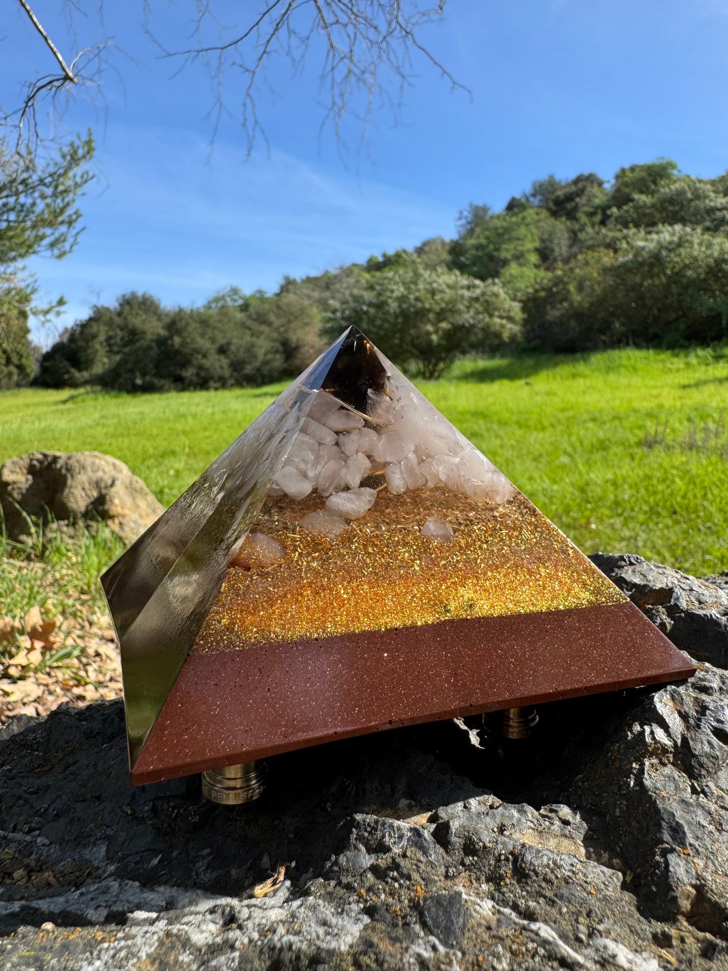 She’s Got Legs Pyramid 💖