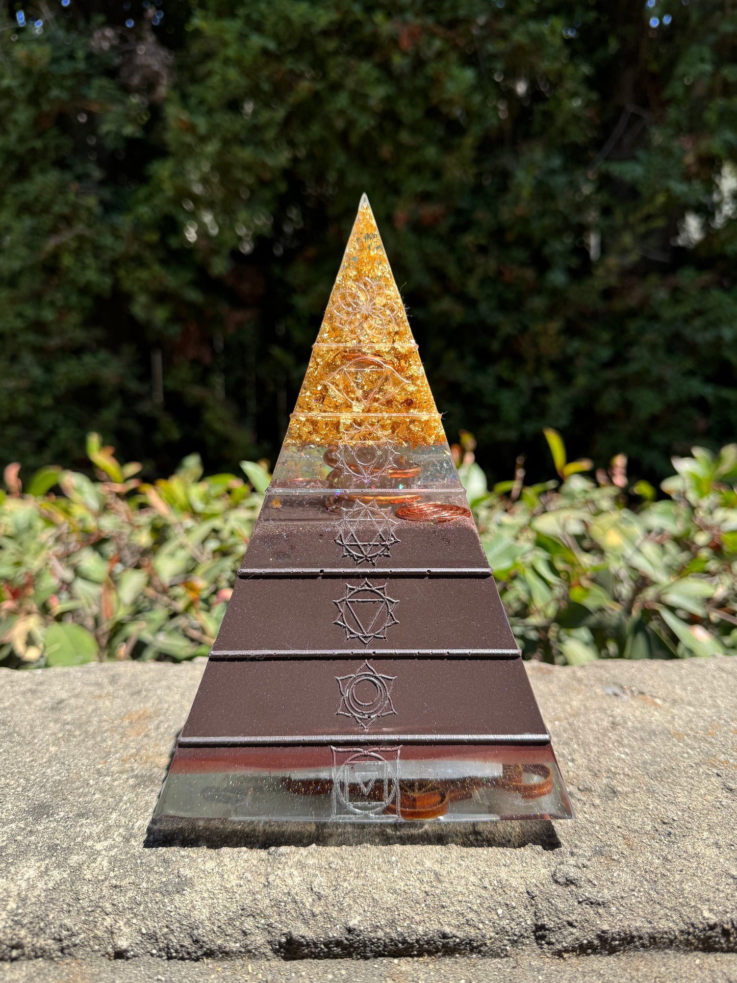 Reiki Infused Chakra Pyramid☸️